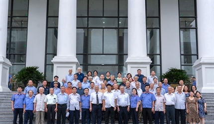 Gặp mặt Cán bộ hưu trí nhân dịp kỷ niệm 62 năm ngày thành lập Ngành...